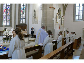 Dankgottesdienst der Kommunionkinder (Foto: Karl-Franz Thiede)